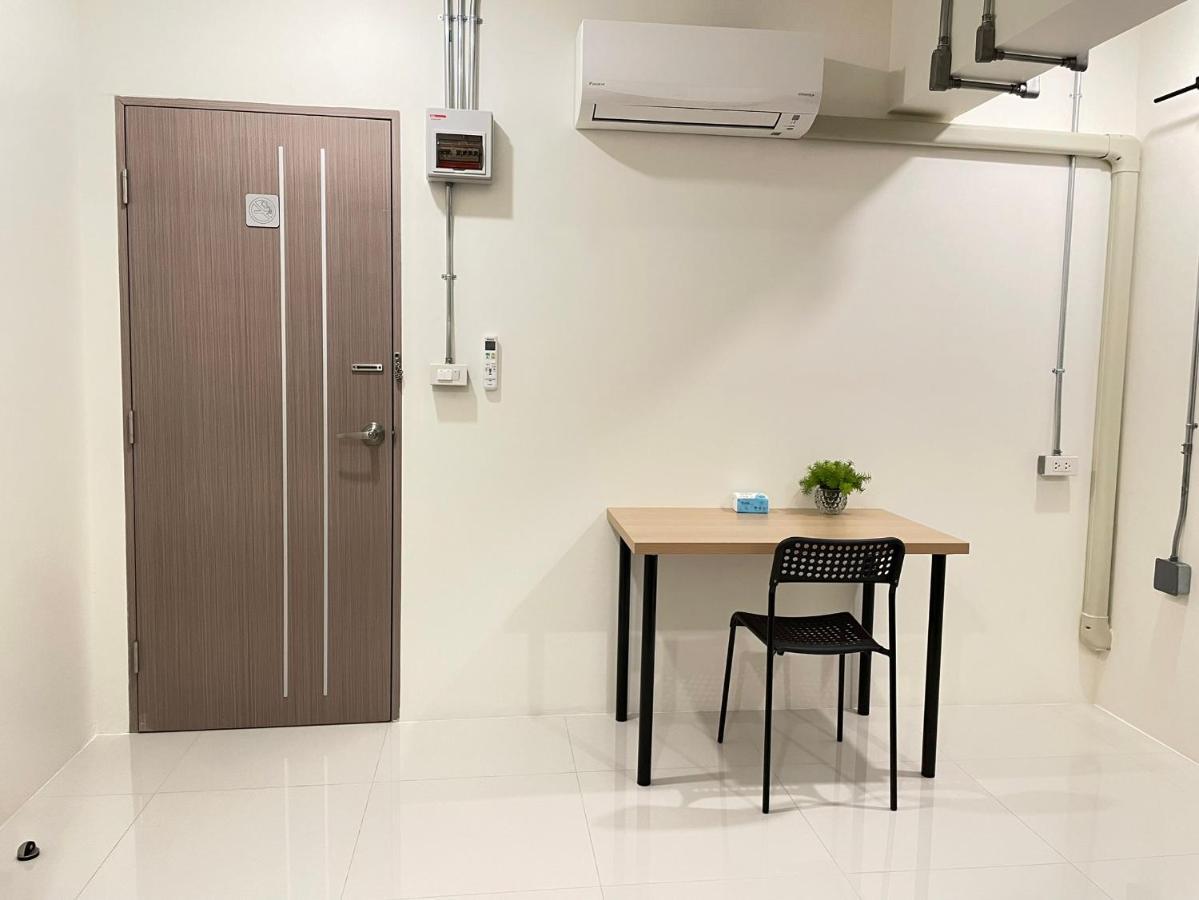 808 Bangkok Apartment Exterior photo